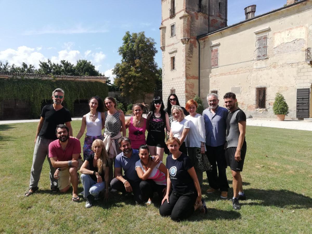 Ostello Castello Mina Della Scala Casteldidone Kültér fotó