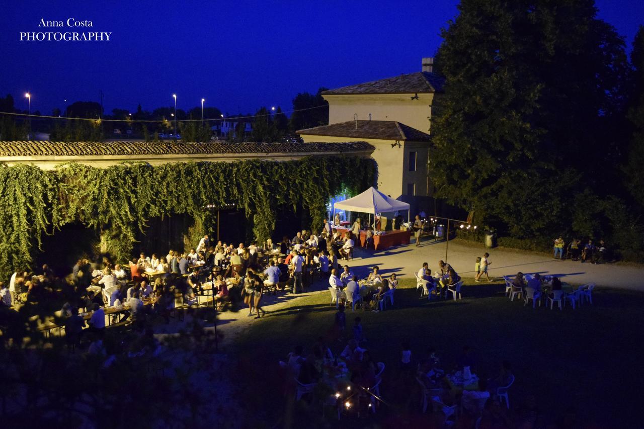 Ostello Castello Mina Della Scala Casteldidone Kültér fotó