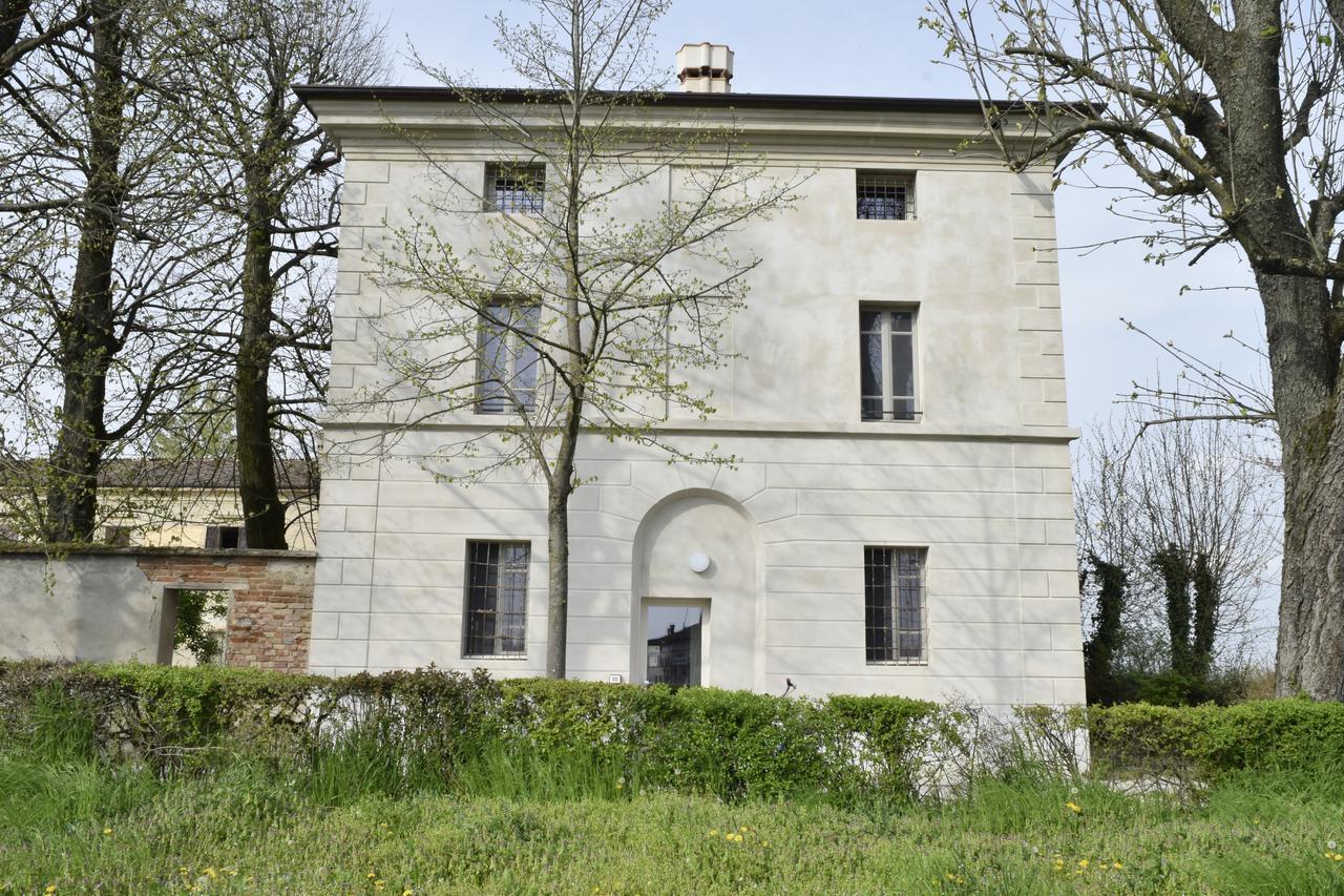 Ostello Castello Mina Della Scala Casteldidone Kültér fotó