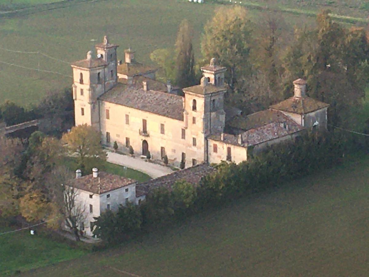 Ostello Castello Mina Della Scala Casteldidone Kültér fotó
